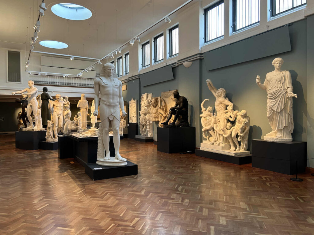 Oxford, Ashmolean Museum. Scorcio della Cast Gallery (gipsoteca).