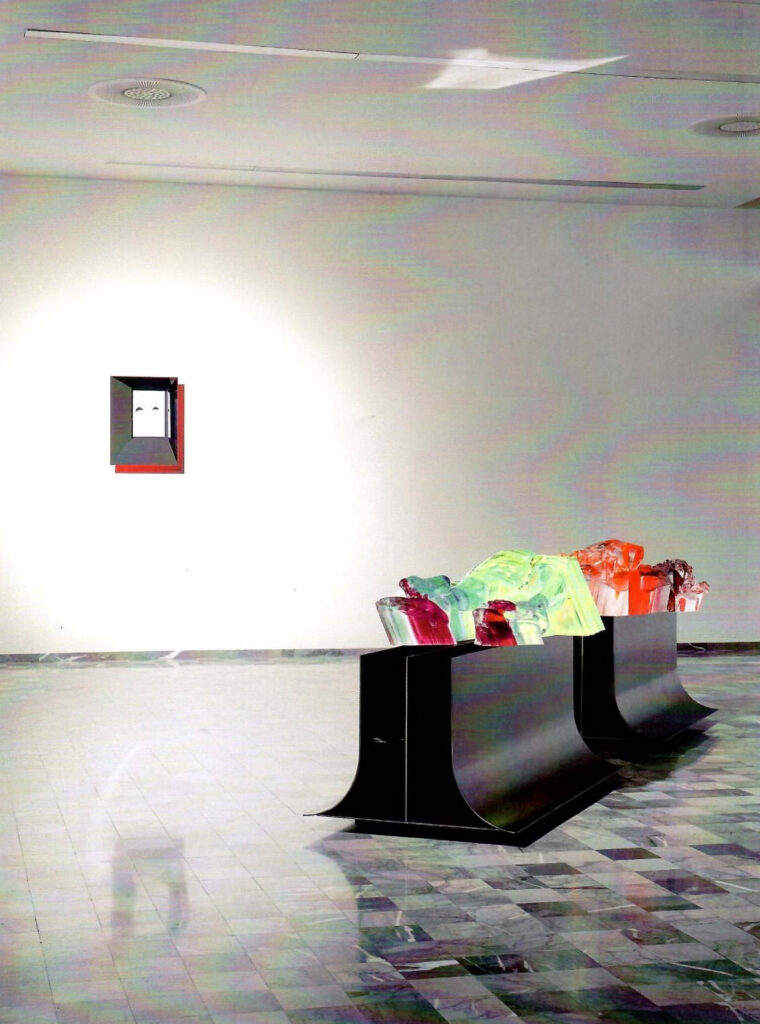 Patrick Tuttofuoco, «Abbandona gli occhi». Veduta generale delle opere nella sala 2: in primo piano «No Space» e «No Time», sullo sfondo, a parete, «Surrender your Eyes (drawing)».